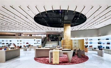 stuttgart dior shop|Breuninger Stuttgart: flagship store and department .